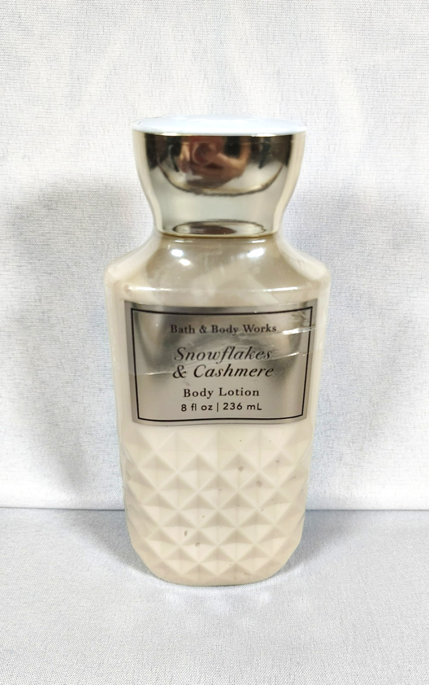 Bath and body works snowflakes and cashmere body cream